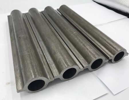 O aço de liga sem emenda de China OD57*WT5mm deu forma ao tubo para o cambista de TORICH, fabricante de Boiler&Heat de China
