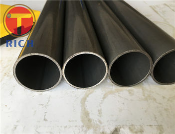 Bom preço. Tubulações sem emenda profissionais de aço de liga para a caldeira e o Superheater on-line